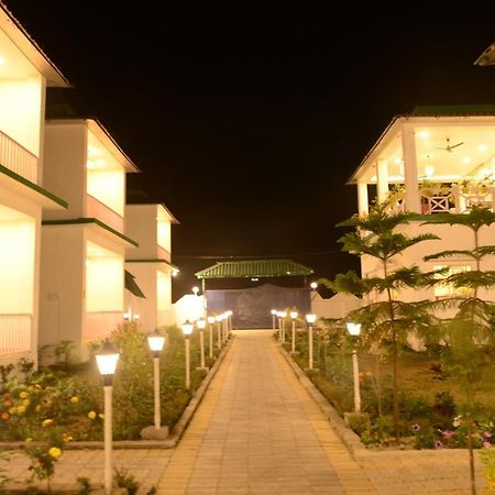 Jaldapara Forest Tourist Lodge Jftl Madari Hat Luaran gambar