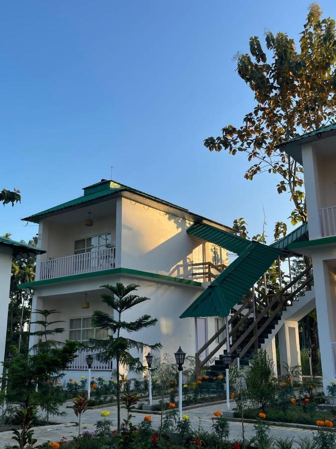Jaldapara Forest Tourist Lodge Jftl Madari Hat Luaran gambar