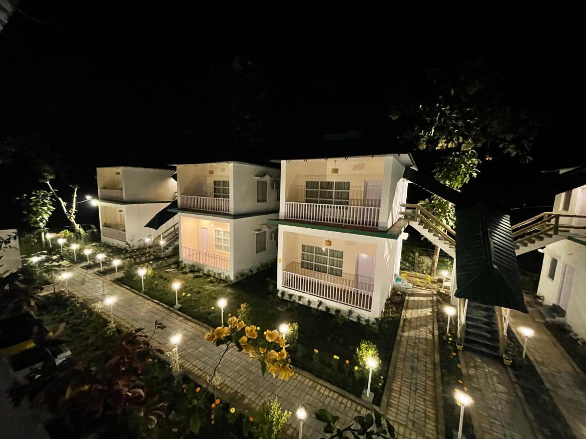Jaldapara Forest Tourist Lodge Jftl Madari Hat Luaran gambar