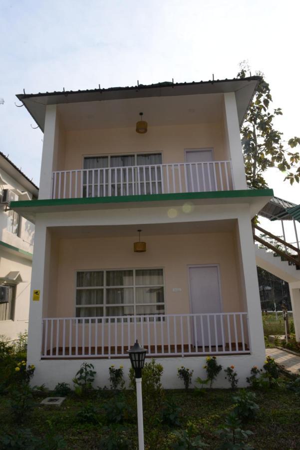 Jaldapara Forest Tourist Lodge Jftl Madari Hat Luaran gambar