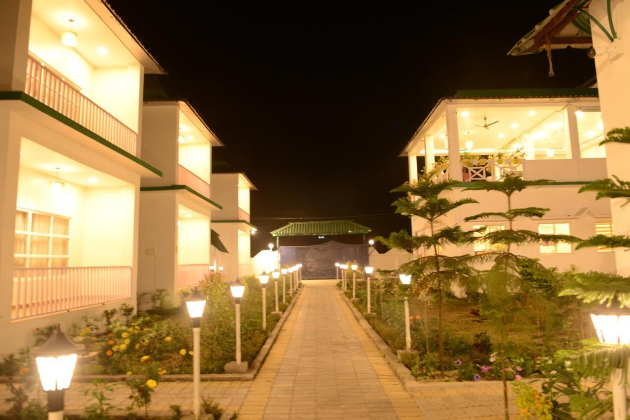 Jaldapara Forest Tourist Lodge Jftl Madari Hat Luaran gambar