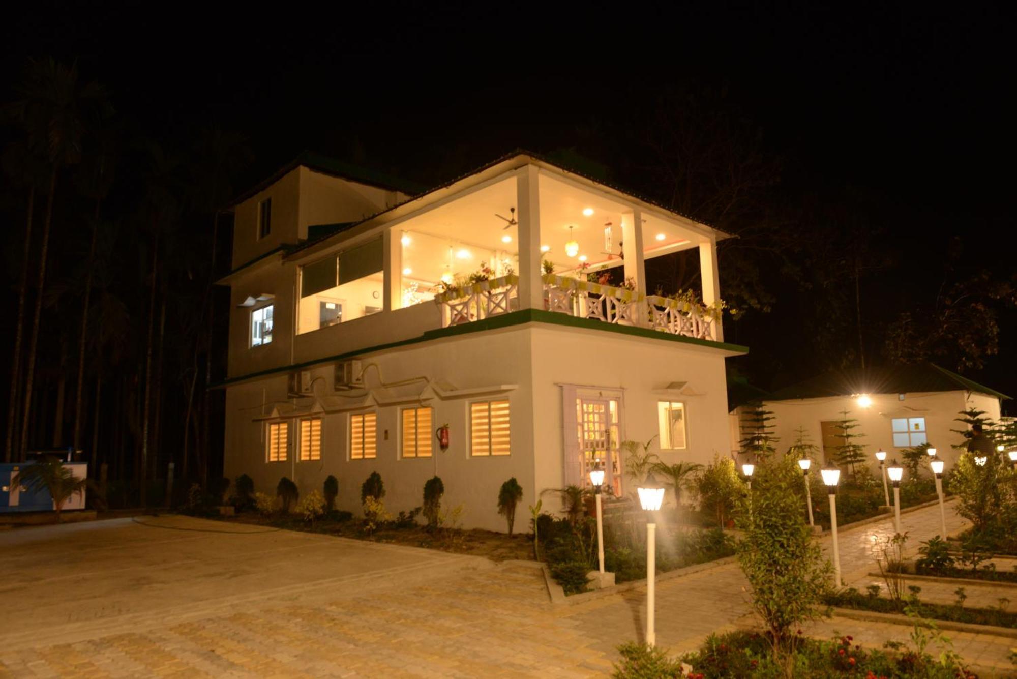 Jaldapara Forest Tourist Lodge Jftl Madari Hat Luaran gambar